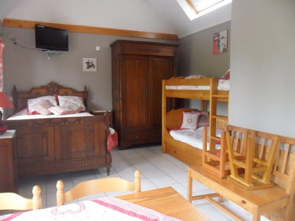 Gite Hotel Chambre D' Hotes Et Roulottes Et Du Ternois Saint-Pol-sur-Ternoise Pokój zdjęcie