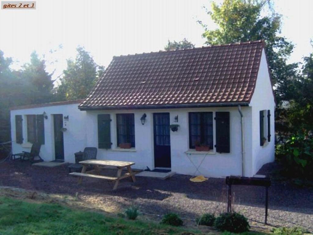 Gite Hotel Chambre D' Hotes Et Roulottes Et Du Ternois Saint-Pol-sur-Ternoise Pokój zdjęcie